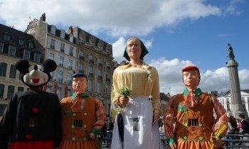 Les géants du Nord : traditions vivantes entre fête, légende et patrimoine